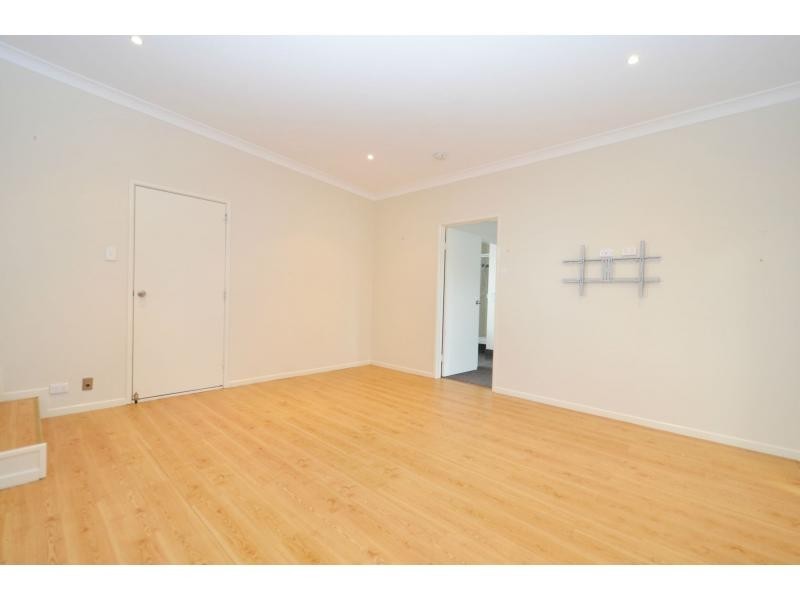 10 Fair Street, Rockville QLD 4350