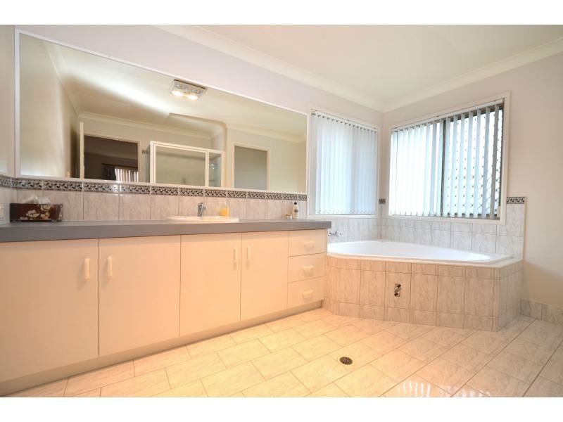372 Boundary Street, Wilsonton QLD 4350
