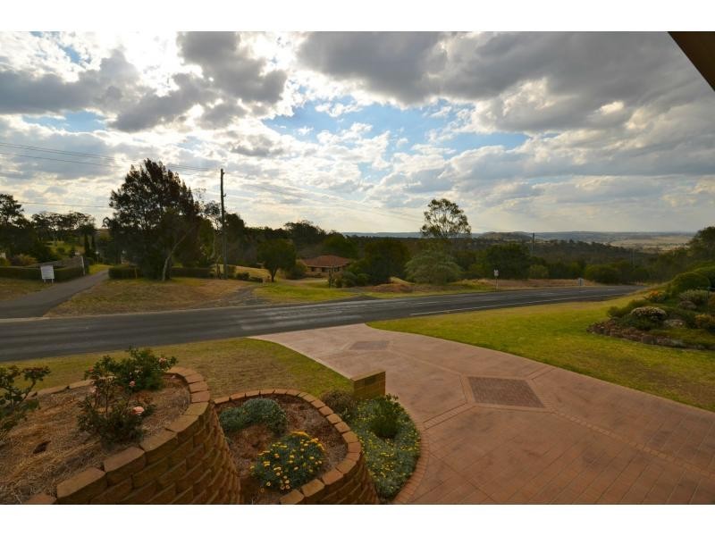 372 Boundary Street, Wilsonton QLD 4350