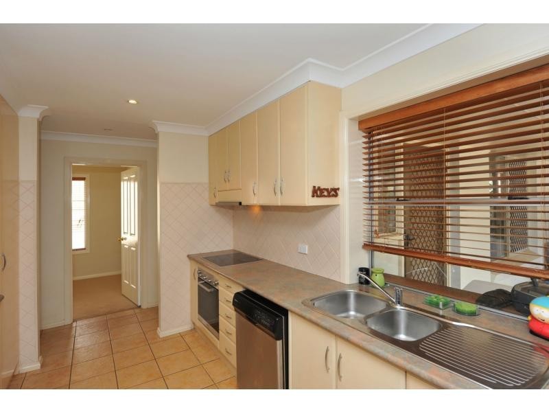 15 Cabarita Crescent, Glenvale QLD 4350