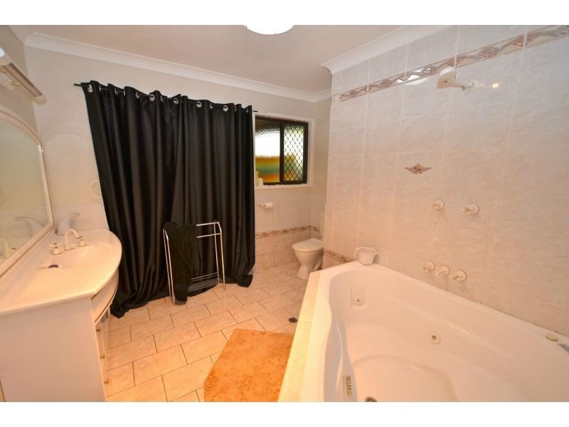 1057 Murphys Creek Road, Murphys Creek QLD 4352