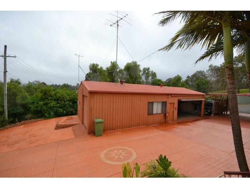 4 Ramsay Road, Glenvale QLD 4350
