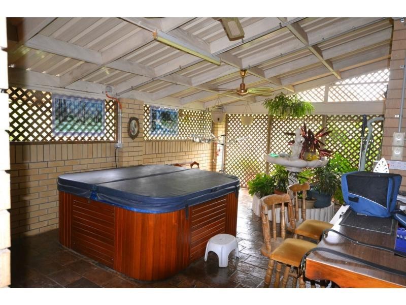 4 Ramsay Road, Glenvale QLD 4350