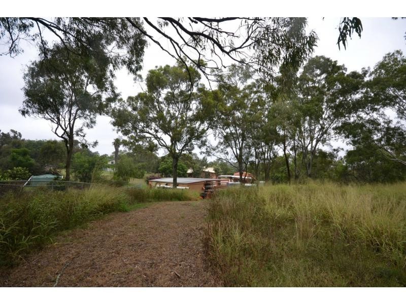 4 Ramsay Road, Glenvale QLD 4350