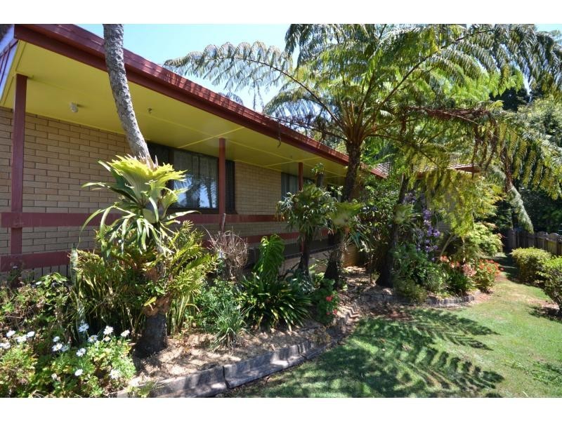 1 Reginald Street, Mount Lofty QLD 4350