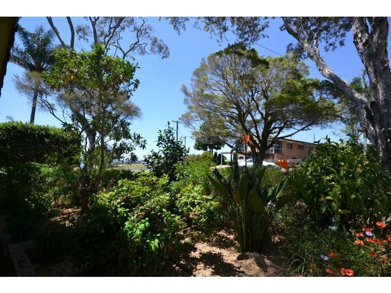1 Reginald Street, Mount Lofty QLD 4350