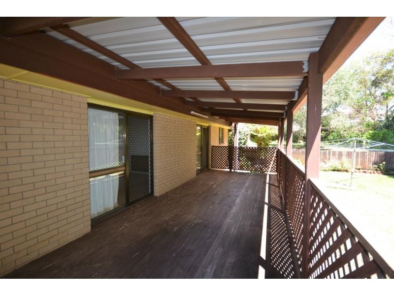1 Reginald Street, Mount Lofty QLD 4350