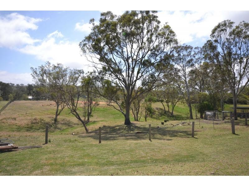 13 Bedwell Street, Cranley QLD 4350