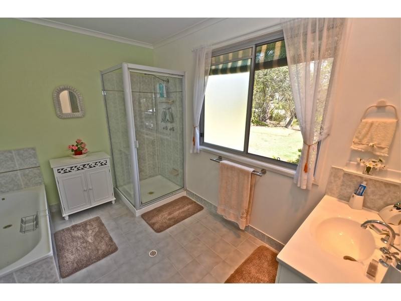 18 Kingfisher Court, Regency Downs QLD 4341