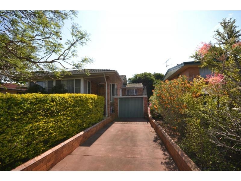 43 Hoey Street, Kearneys Spring QLD 4350