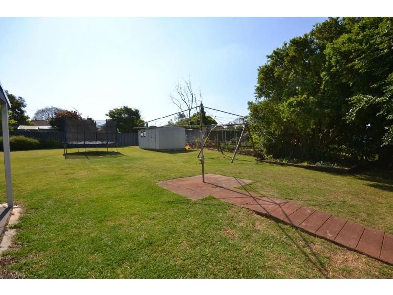43 Hoey Street, Kearneys Spring QLD 4350