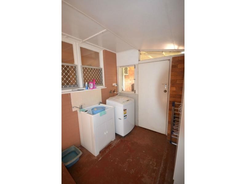 43 Hoey Street, Kearneys Spring QLD 4350