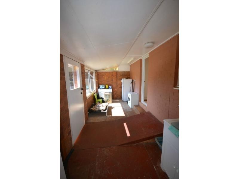 43 Hoey Street, Kearneys Spring QLD 4350