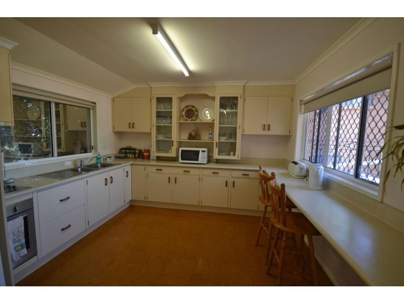 43 Hoey Street, Kearneys Spring QLD 4350