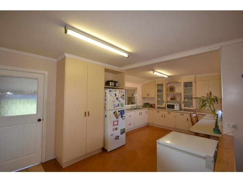 43 Hoey Street, Kearneys Spring QLD 4350