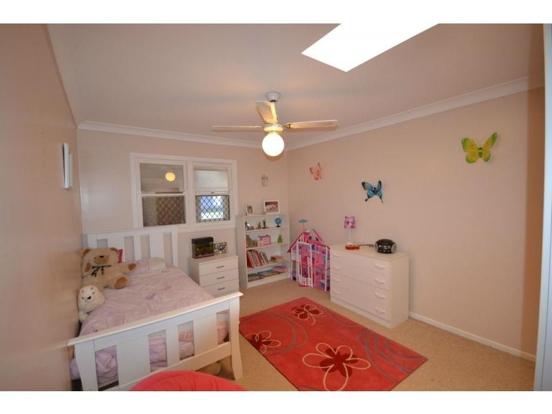 43 Hoey Street, Kearneys Spring QLD 4350