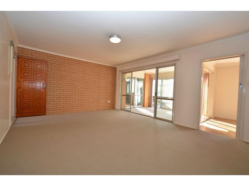 434 Hume Street, Middle Ridge QLD 4350