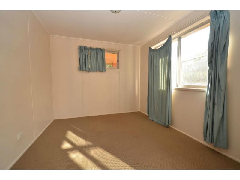 434 Hume Street, Middle Ridge QLD 4350