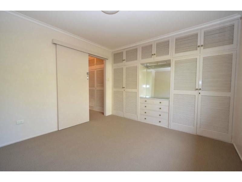 434 Hume Street, Middle Ridge QLD 4350