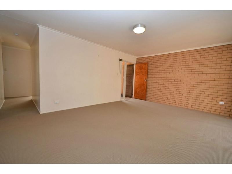 434 Hume Street, Middle Ridge QLD 4350