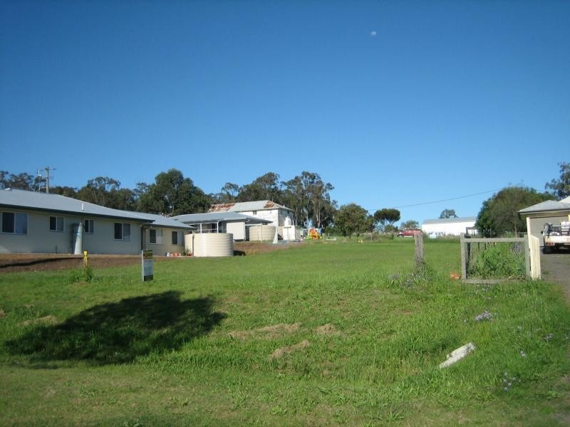 104 Mocatta Street, Goombungee QLD 4354