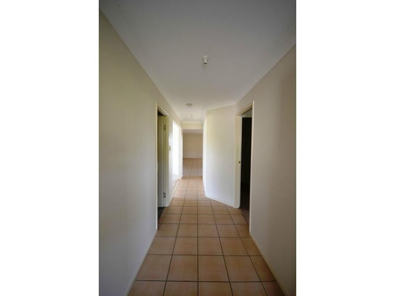 18 Roderick Drive, Cotswold Hills QLD 4350