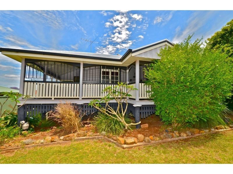 22 Prosser Street, Rockville QLD 4350