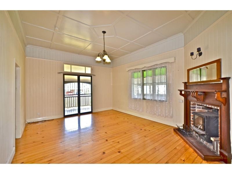 22 Prosser Street, Rockville QLD 4350