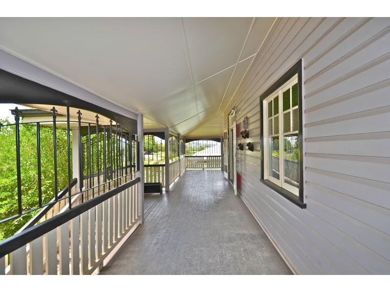 22 Prosser Street, Rockville QLD 4350