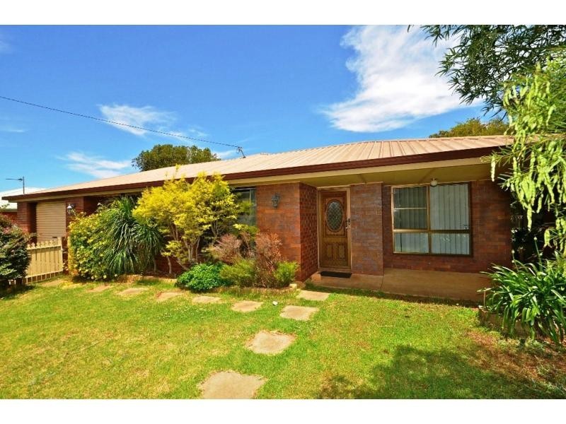 55 Traminer Drive, Wilsonton Heights QLD 4350