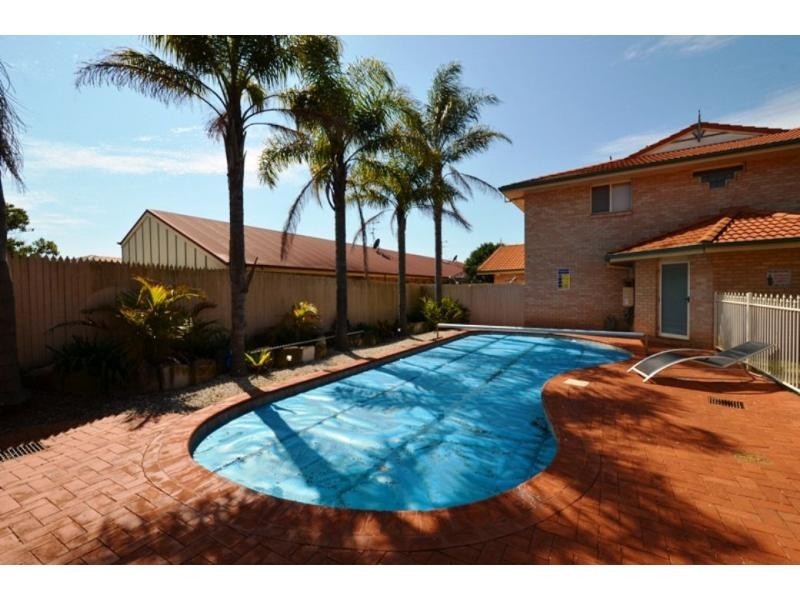 Unit 9/484 West Street, Kearneys Spring QLD 4350