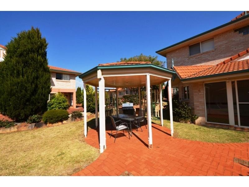 Unit 9/484 West Street, Kearneys Spring QLD 4350