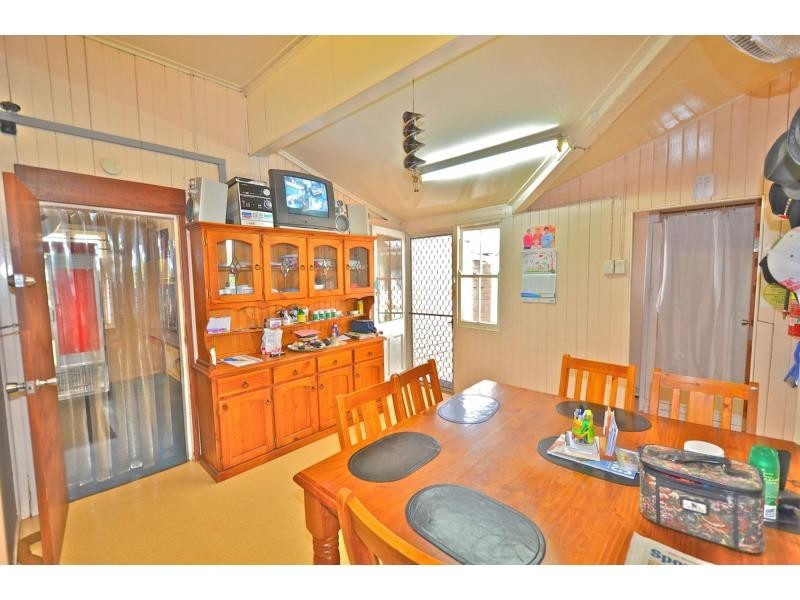 149 Jellicoe Street, Newtown QLD 4350