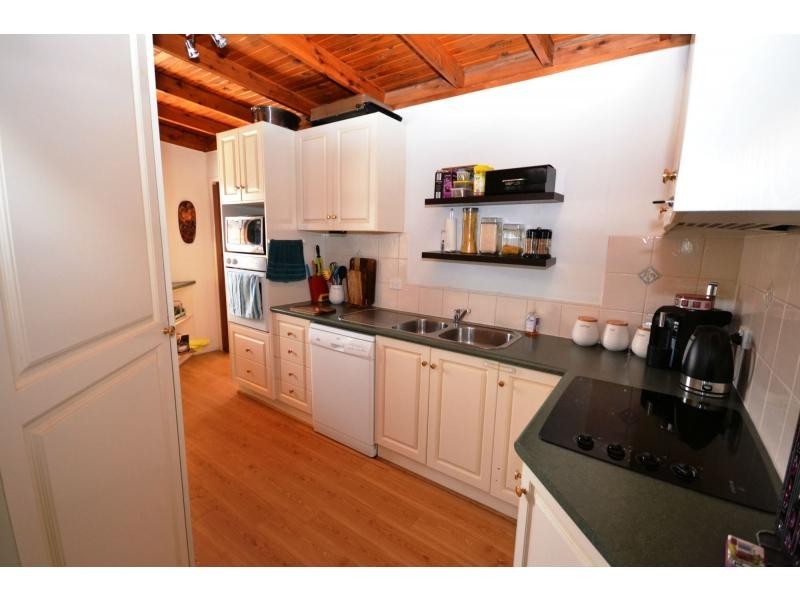 10 Fair Street, Rockville QLD 4350