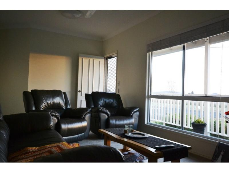 3 Paterson Street, Cambooya QLD 4358