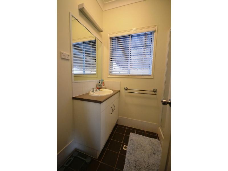 3 Paterson Street, Cambooya QLD 4358