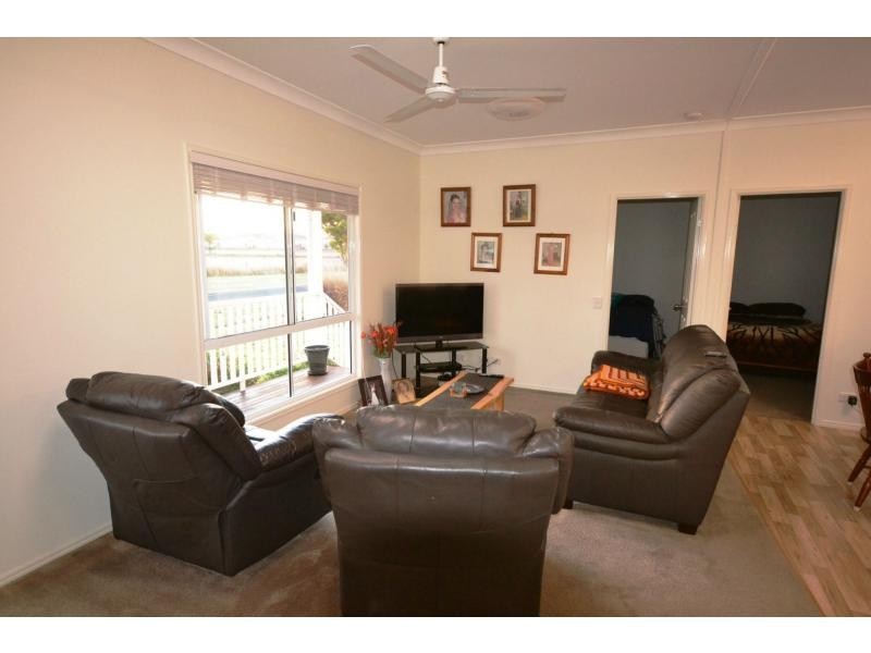 3 Paterson Street, Cambooya QLD 4358