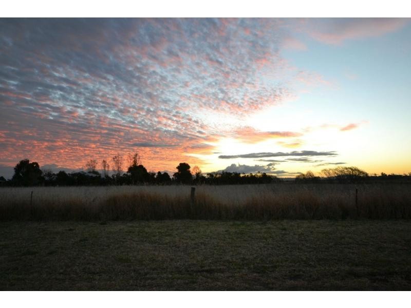 3 Paterson Street, Cambooya QLD 4358