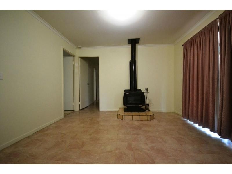 17A Hilltop Crescent, Blue Mountain Heights QLD 4350