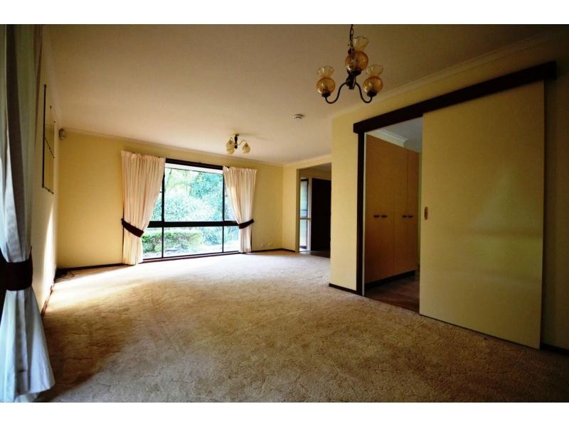 17A Hilltop Crescent, Blue Mountain Heights QLD 4350