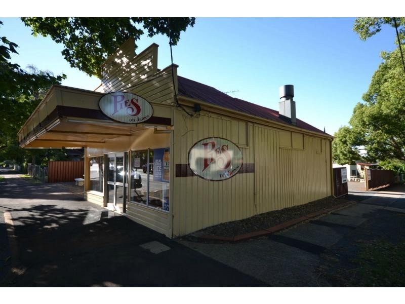 113 James Street, East Toowoomba QLD 4350