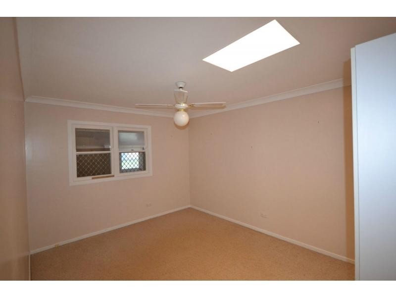 43 Hoey Street, Kearneys Spring QLD 4350