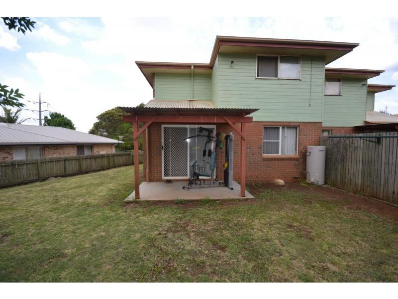 18 Beer Court, Kearneys Spring QLD 4350