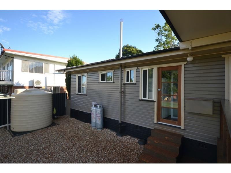 28 Friend Street, Harristown QLD 4350