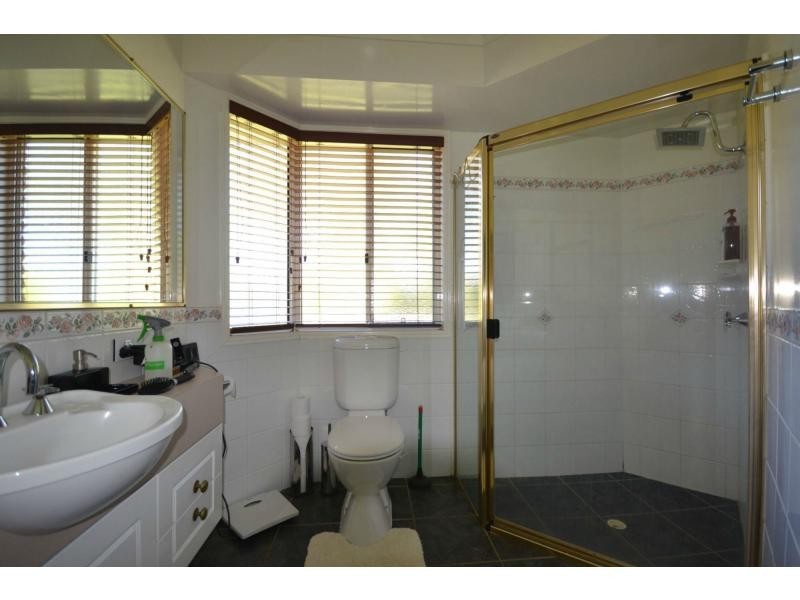 16 Calim Street, Cotswold Hills QLD 4350