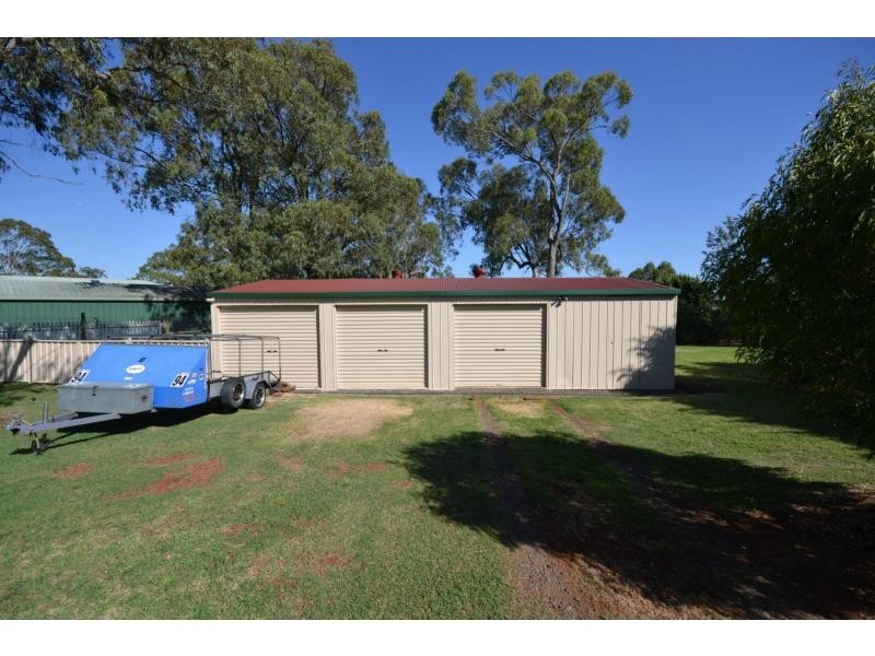 16 Calim Street, Cotswold Hills QLD 4350