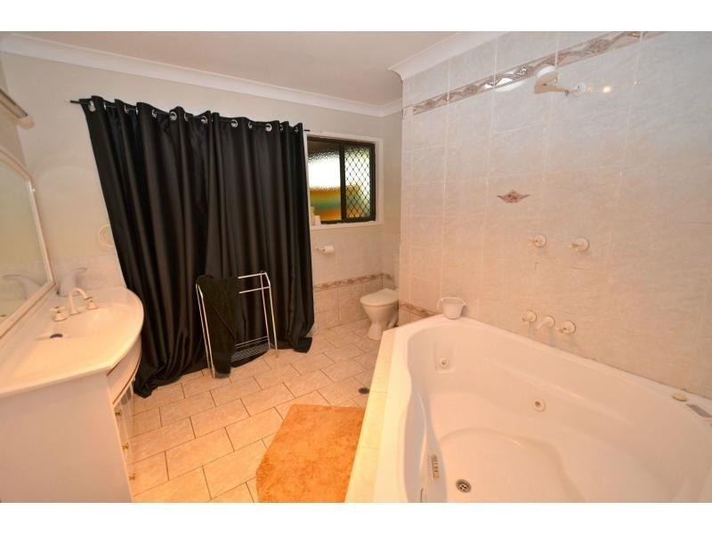 1057 Murphys Creek Road, Murphys Creek QLD 4352