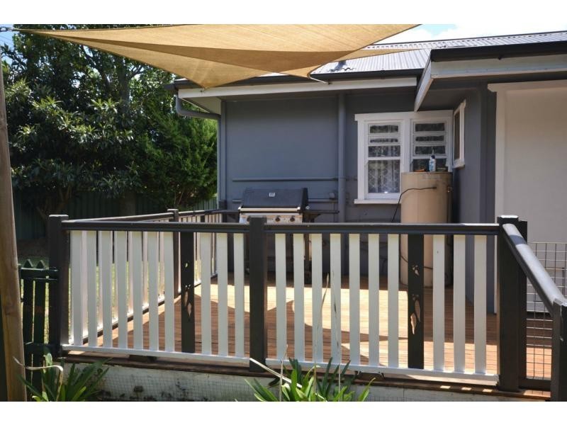30 Ascot Street, Newtown QLD 4350