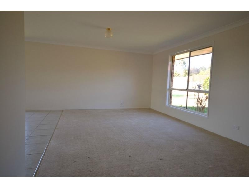 7 Federation Drive, Highfields QLD 4352