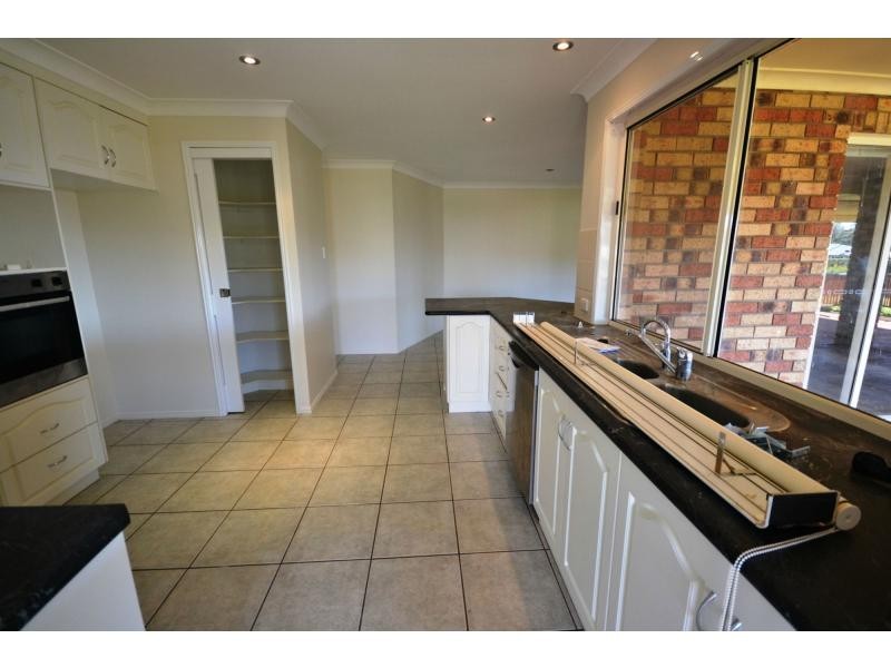 7 Federation Drive, Highfields QLD 4352